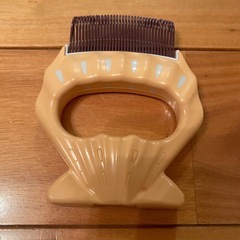 【引取り決定】うさぎ　小動物用　ブラッシングブラシ　爪切り　セット　ファーミネーターの画像