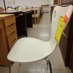 J1802【リユースのサカイ柏店】ダイニングチェア　ホワイト　クリーニング済　の画像