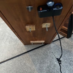 ハイエース　コンソールボックス　リアテーブルセットの画像