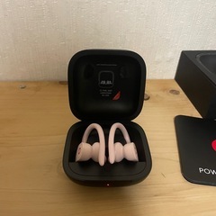 beats ブルートゥースイヤホンの画像