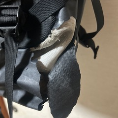ボロボロのノースフェイスリュックの画像