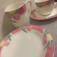 GIVENCHYセットの画像