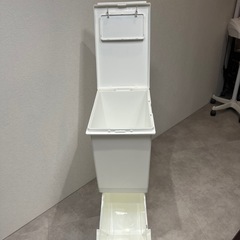 キャスター付き分別スリム２段キッチンゴミ箱　②の画像