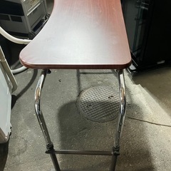 石 2511-348 ニトリ ベッド用テーブル 高さ調節 幅調節可能  キズ 汚れありの画像