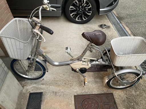 ブリヂストン電動自転車三輪車 (ママ) 伝法の電動アシスト自転車の中古