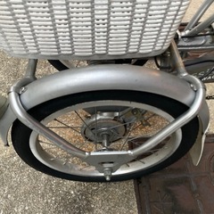 値下げ　ブリヂストン　電動自転車　三輪車　タイヤ・チューブ交換済の画像