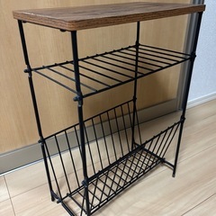 サイドテーブルの画像