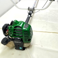 マキタエンジン式草刈り機の画像