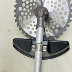 マキタエンジン式草刈り機の画像