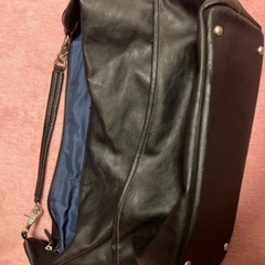黒のバッグ（面接OK）の画像