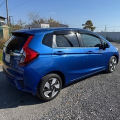 平成26年　ホンダフィットハイブリッド　82,033km 車検　９年／4月の画像