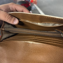 マイケルコース財布の画像