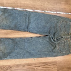 話中。デニム　ジーンズ　リーバイスの画像