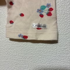 【美品】いちご柄のベビー服の画像