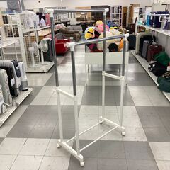 ★リユースのサカイ千葉中央店★  ハンガーラック 白 H154～90×D43×W76 クリーニング済み TC5375の画像