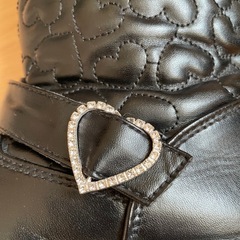 ブラックハート模様キッズブーツ19㎝の画像