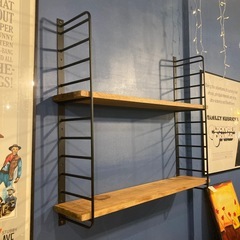 壁掛けアイアンシェルフの画像