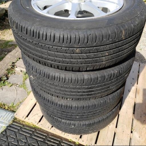 まだあります【ホイール付きタイヤ 4本セット】 15インチ／PCD100／5穴 タイヤ：195/65R15（91H）