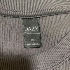 SHEIN 文字グラフィック半袖Tシャツ グランジ y2kの画像