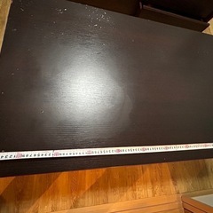 ダイニングテーブルの画像