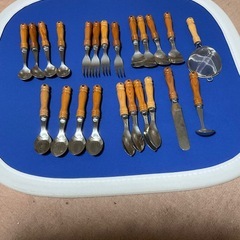 スプーン・フォークなど4客用セットの画像