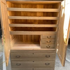 桐タンス引き取り限定の画像