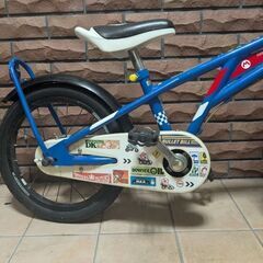 16インチ　アサヒ☆マリオカート自転車ヘルメット付きの画像