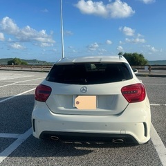 メルセデス・ベンツ・Aクラス ブルーエフェンシースポーツ ホワイト W176  1.6Lの画像