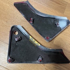 ゼファー400 サイドカバーの画像