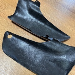 ゼファー400  サイドカバーの画像