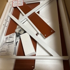 パソコンデスクの画像