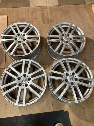 18インチ 8J エルグランド 純正