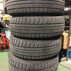 ホイール付きスタッドレスセット　UX250hの画像