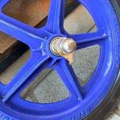 ストライダー　オプションパーツ　ウルトラライトタイヤ　ブルーの画像