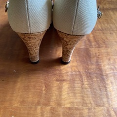 VanityBeauty オープントウ パンプス/ホワイト コルクソールの画像