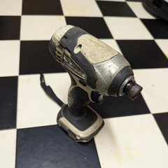 【ジャンク品・本体のみ】マキタ 14.4V 充電式インパクトドライバ TD134DX2 部品取りにの画像