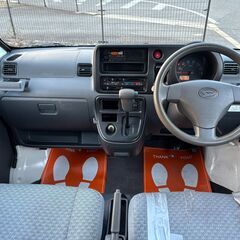 【総額コミコミ】広島発プライムゲート29年ハイゼットカーゴ　車検令和９年３月１６日まで　ハイルーフ　法人ワンオーナー　４速オートマ　リア５面スモークフィルム　前後ドラレコ　禁煙車　ABS　集中ドアロック　SRSエアバック　タイミングチェーン　修復歴無し　軽自動車　軽バン　格安の画像