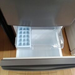 ★ジモティ割あり★ MITUBISHI 冷蔵庫 MR-P15J 146L 24年製 動作確認／クリーニング済み TK7009【リユースのサカイつくば店】の画像