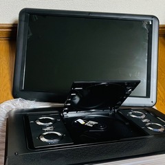【16日までお値下げ！】15.4インチ 多機能　ポータブルDVDプレーヤー D17の画像