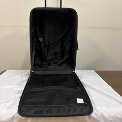 💖SWANY  💖キャリーバッグ　　💖ブラック中古品の画像