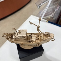 木の船模型🚢1000円の画像