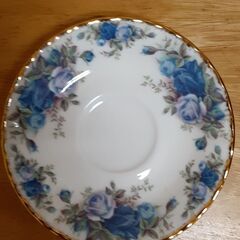 ロイヤルアルバートカップとソーサー　T-４５０の画像