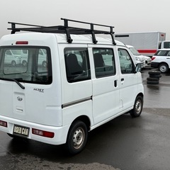 年式	H27/  5MT ハイゼット カーゴスペシャル 4WD 10.7万kmの画像