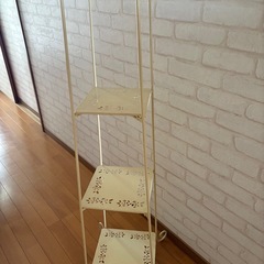 飾り棚にも？鍋収納等にも？おすすめ！の画像