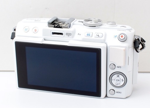 S数約3700回！OLYMPUS E-PL6★美品★スマホ転送★ジャケット付き  1ヶ月動作補償あり！ 安心のゆうパック代引き発送！ 