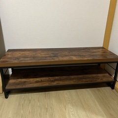 テレビ台、テーブルの画像
