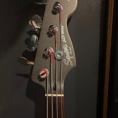 Squier Standard Jazz Bassの画像