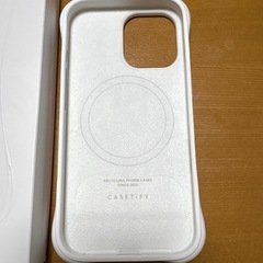 CASETIFY シリコンケースホワイトの画像