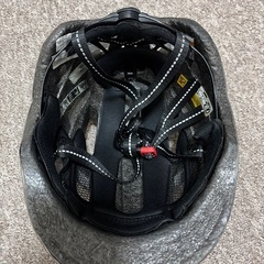 大人用　自転車ヘルメット　フリーサイズの画像