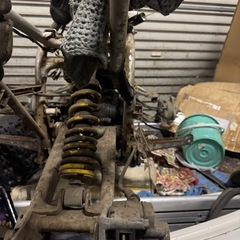 YF200 フレーム　エンジン付き　部品取りの画像